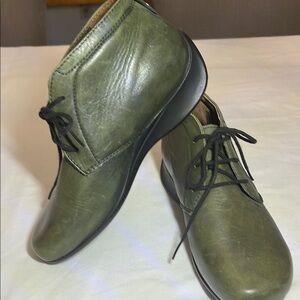 WOLKY  MARY - ladies size 6 Green Leather Shoes
